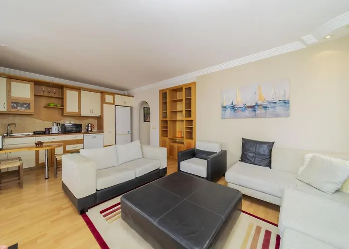Cozy Flat With Balcony Close To Konyaalti Beach