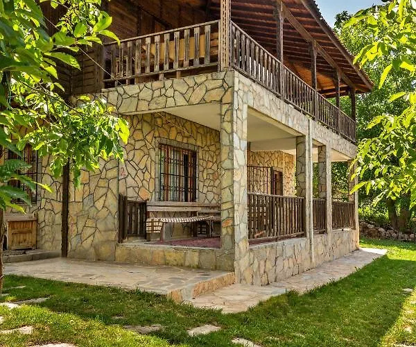 Feslikan Chalet