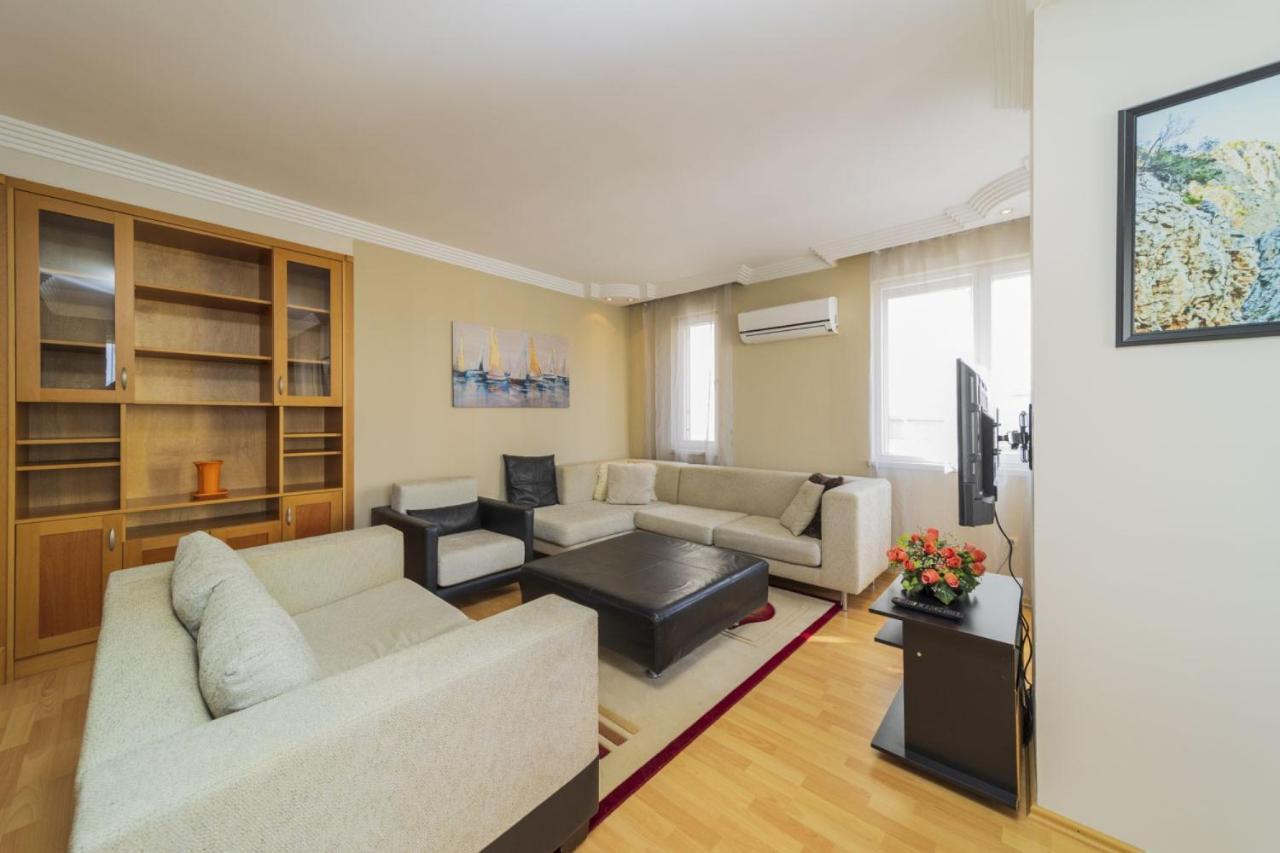 Cozy Flat With Balcony Close To Konyaalti Apartment