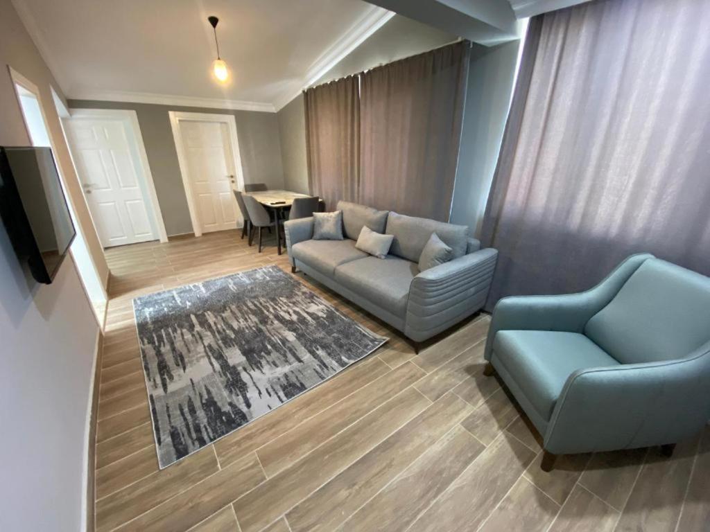 Lara's Apartment *