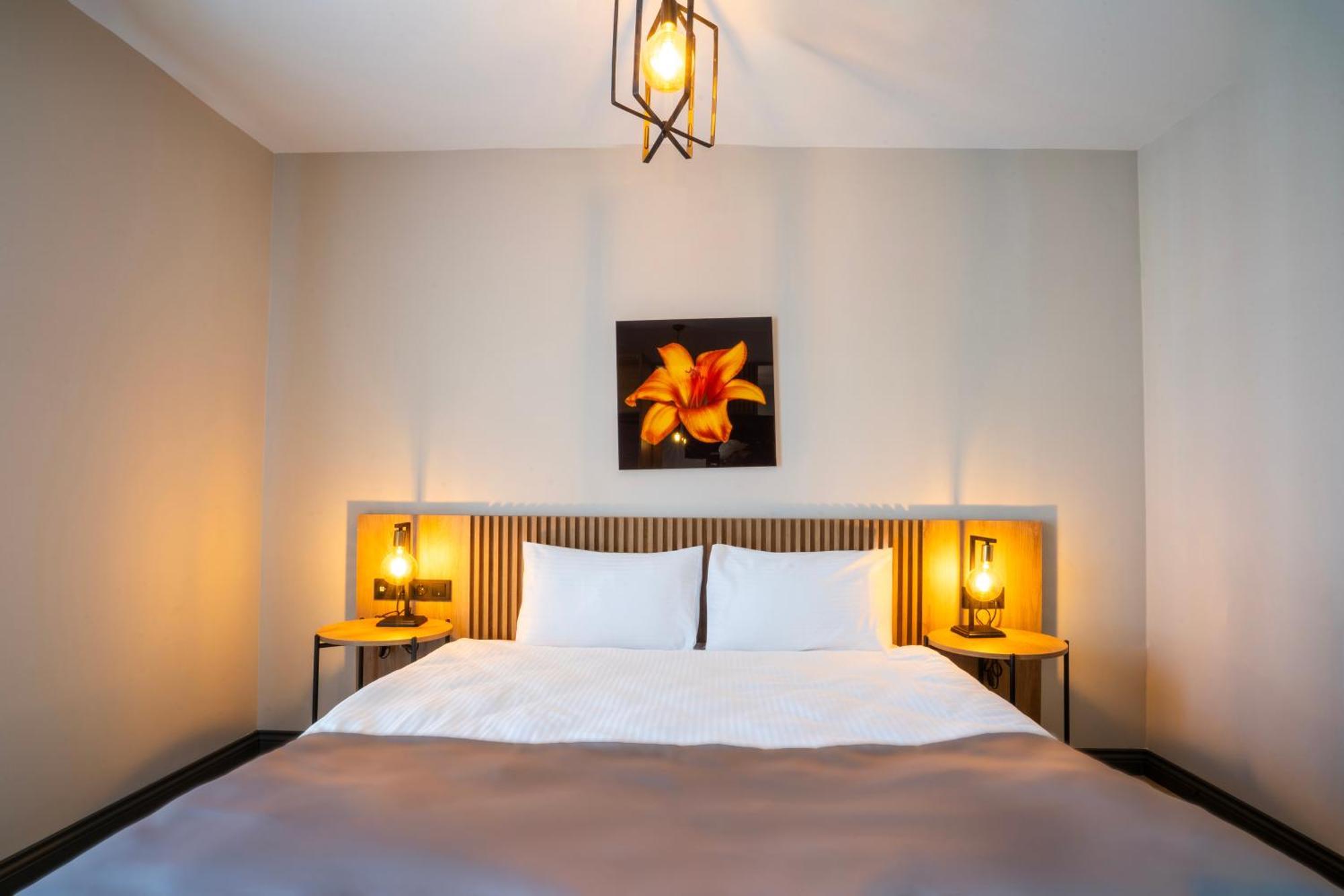 Leliko Hotel *
