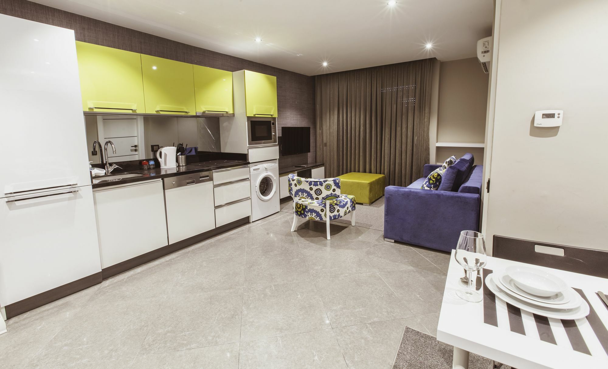 Bmk And Apartment