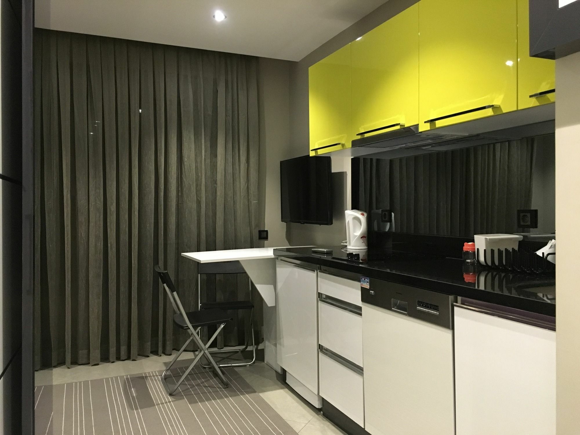 Apartment Bmk And