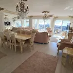 Antalya Deniz Manzarali Jakuzili Kral Dairesi