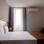 Privado Hotels