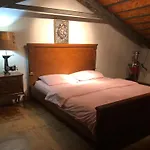 Antalya Kaleici Muestakil Bahceli Ev