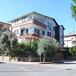 Antalya Konyaaltinda Tatil Evimiz