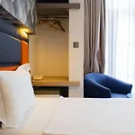 Nfk The House Hotel