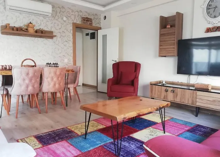 Magnifique Appartement Au Centre D\'Antalya