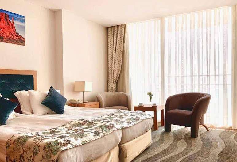 Regna Hotel
