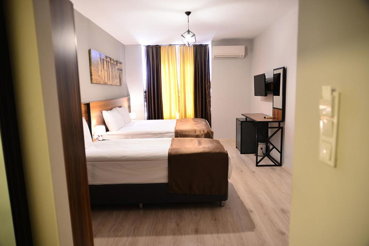 Privado Hotel 3*