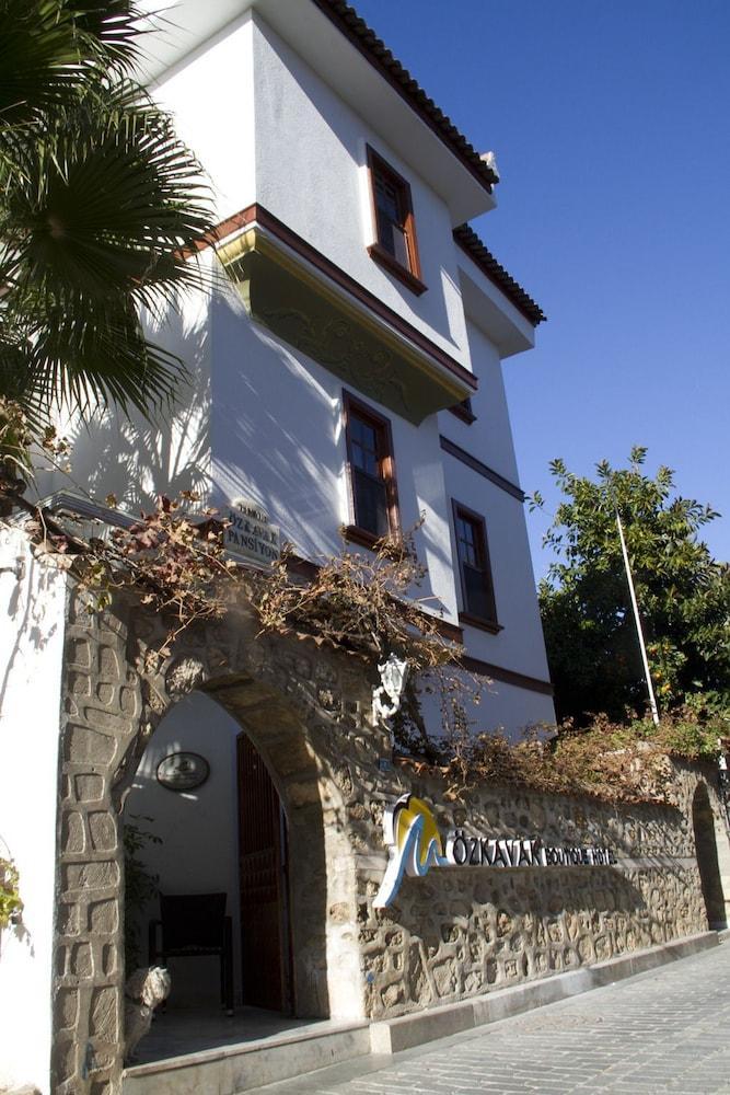 Kaleici Ozkavak Hotel 2*