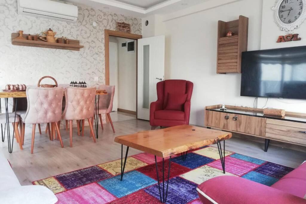 Apartment Magnifique Au Centre D'antalya