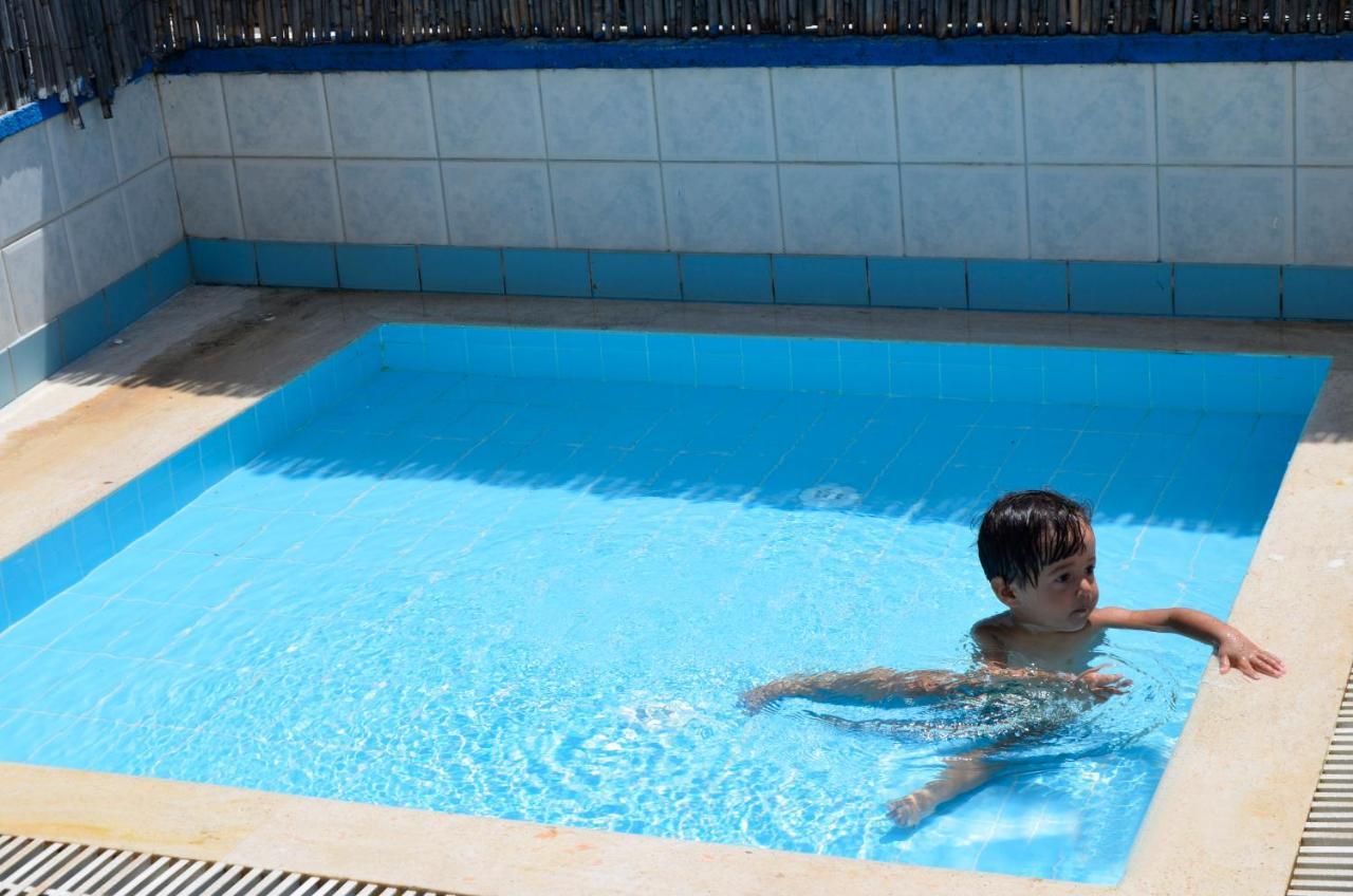 Cemre Otel 2*