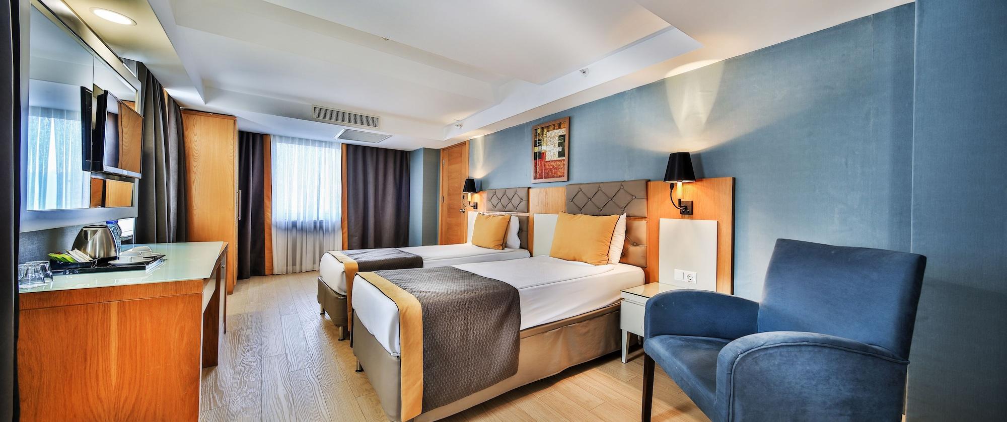 Saturn Palace 5*