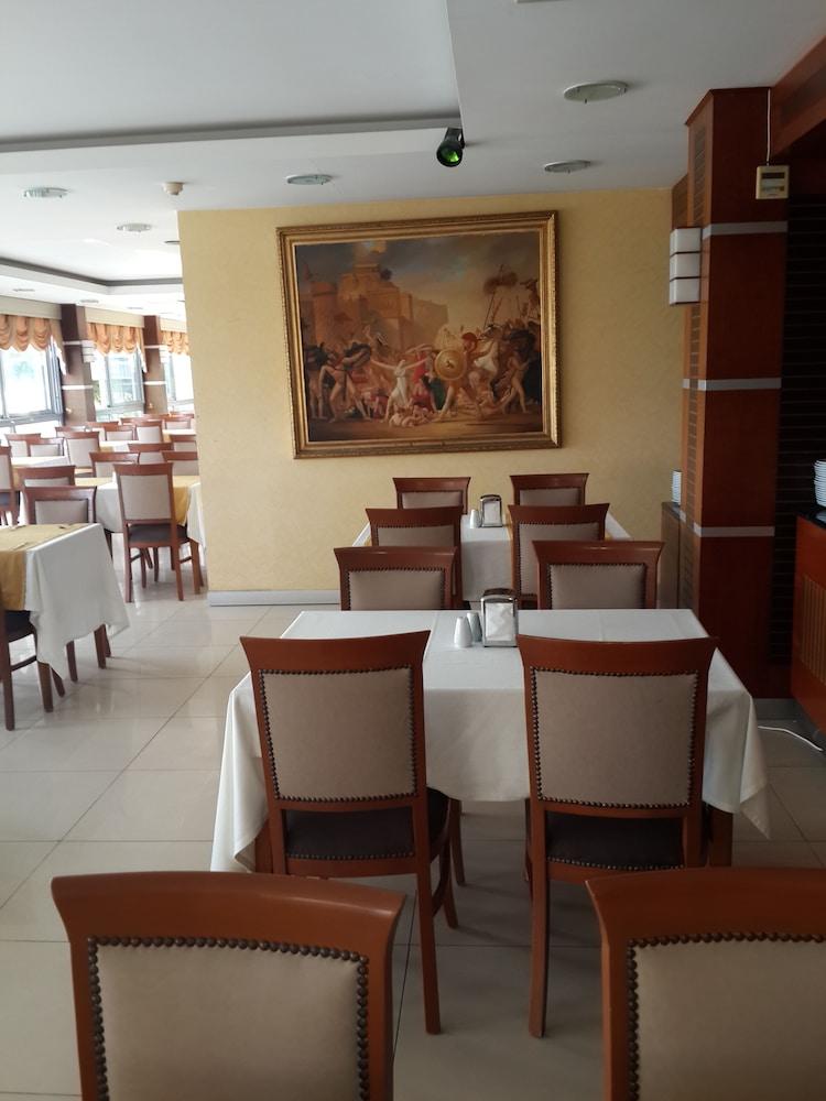 Lara Hotel