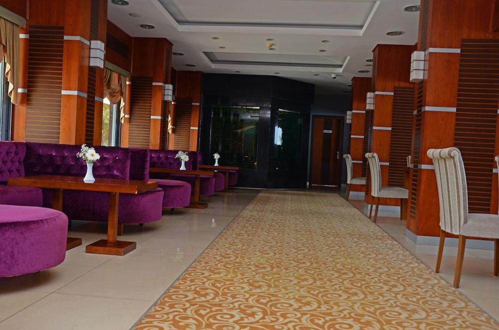 Hotel Lara 3*