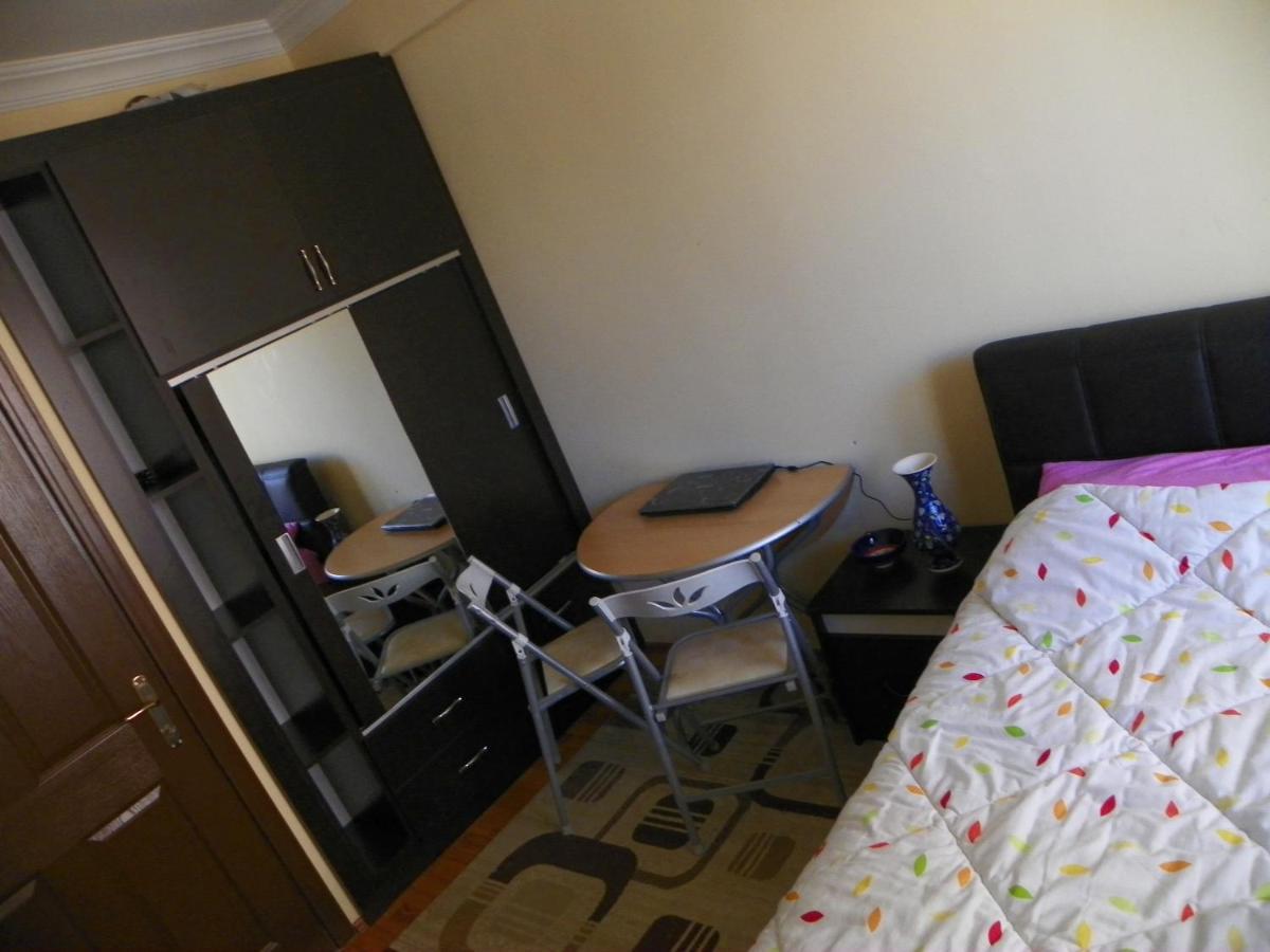 Apartment 4 Persons Flat House - Cheap Homestay Sleeping Place Antalya