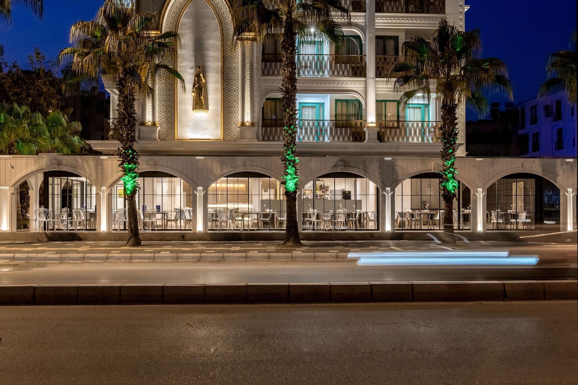 Sealife Lounge - Adult Only Hotel