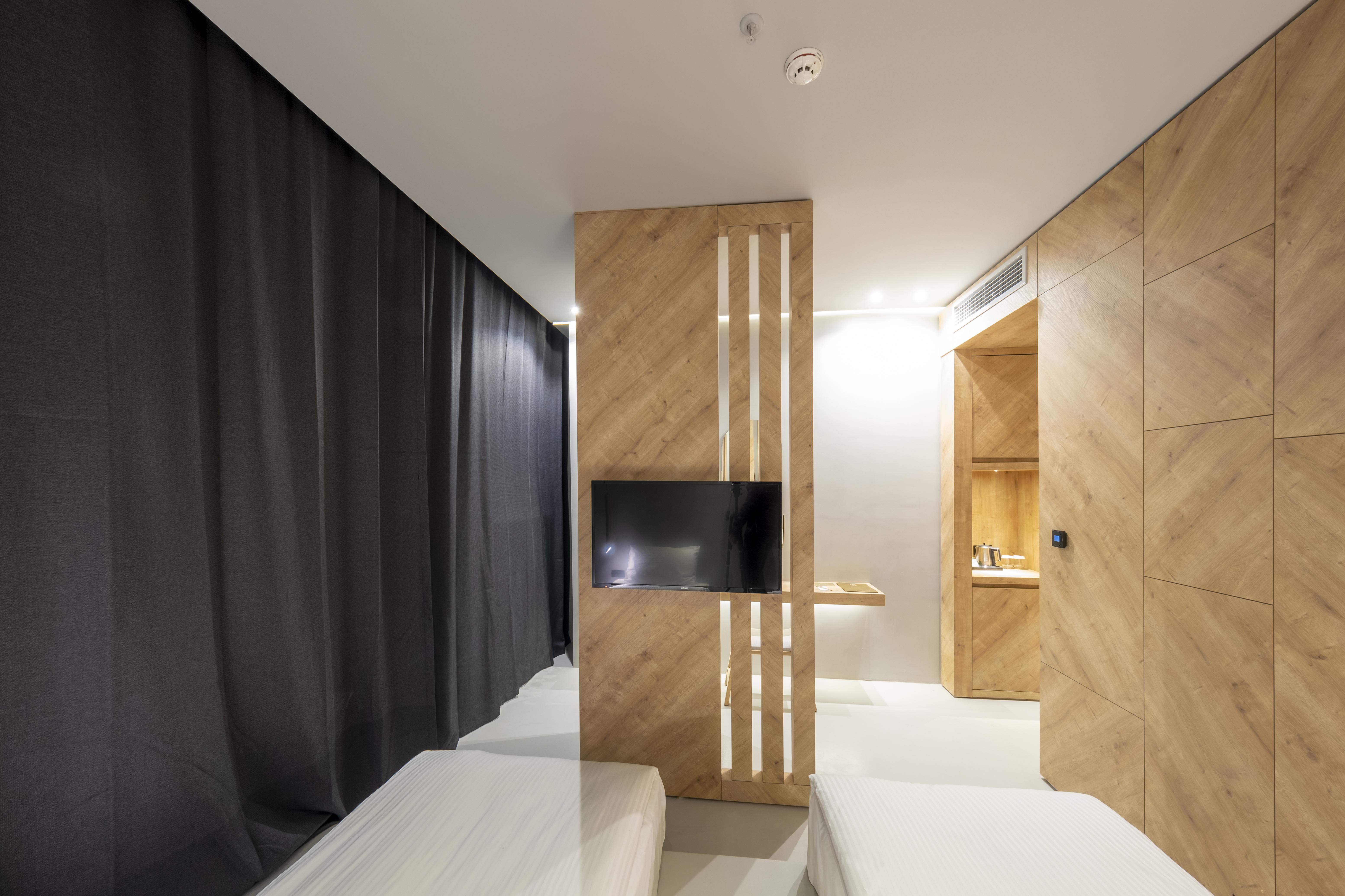 Hotel Ag 2*