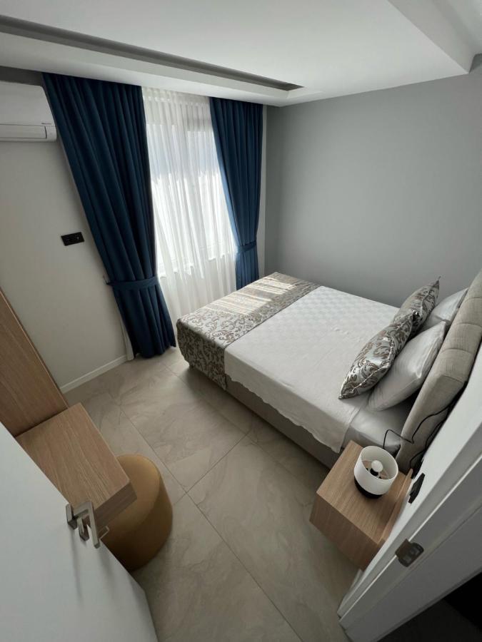 Vega Aparthotel *