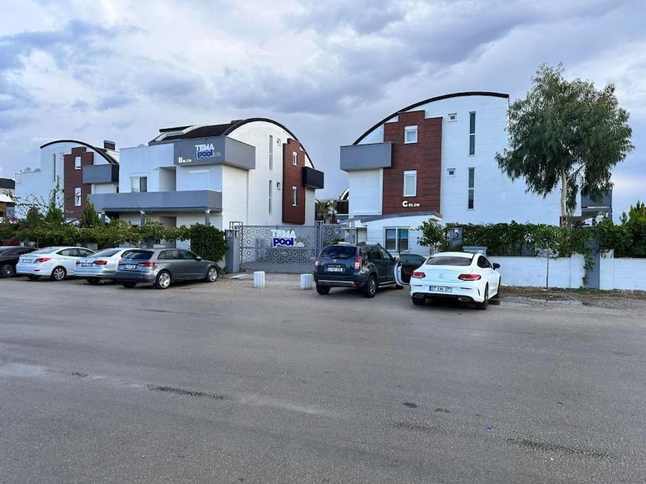 Essiz Konsept Daireden Havuza Ozel Girisli Antalya