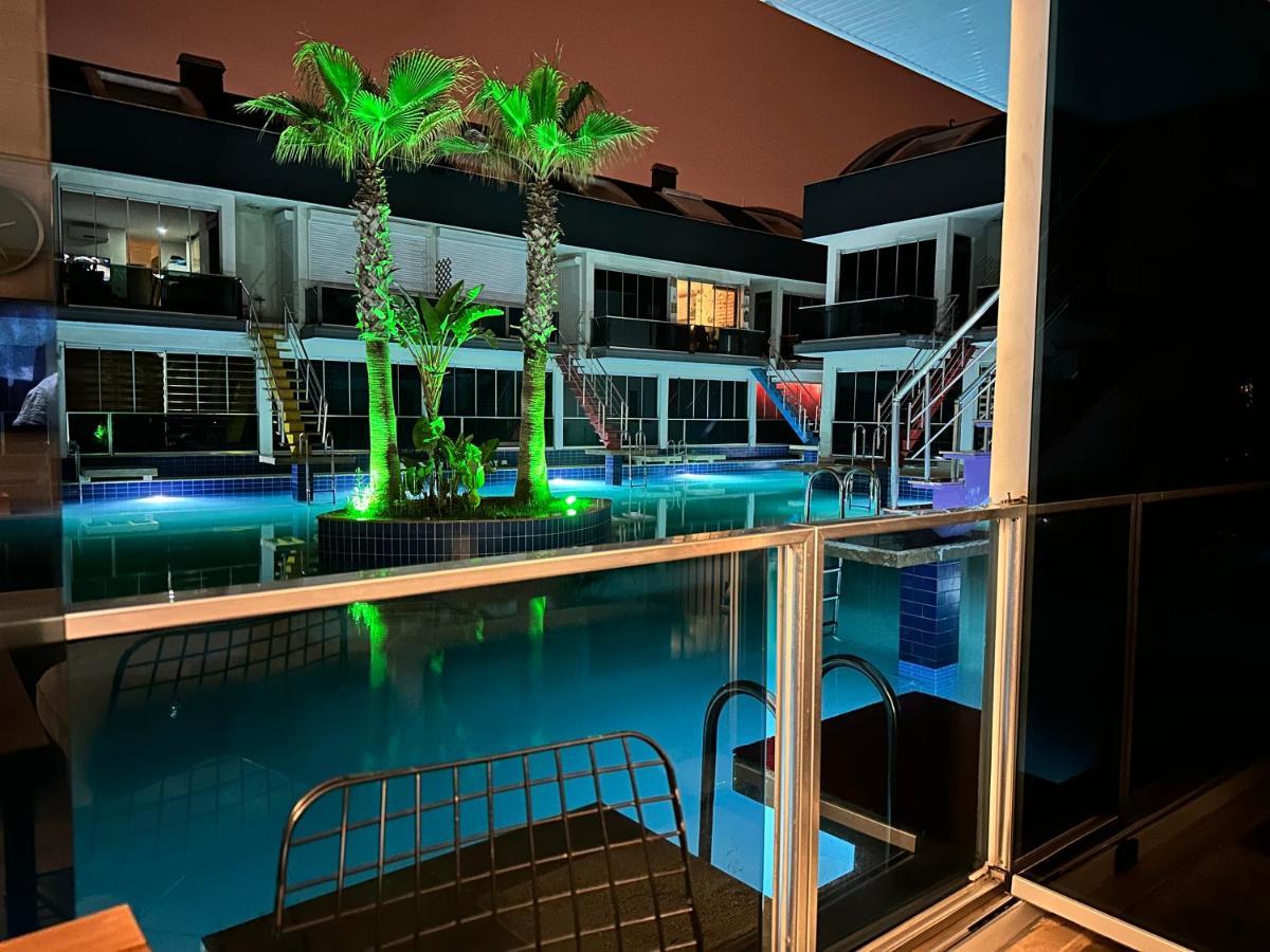 Apartment Essiz Konsept Daireden Havuza Ozel Girisli Antalya