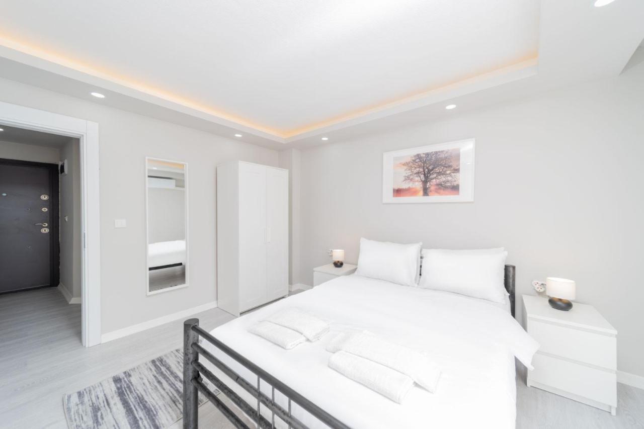 Apartment Modern And Fully Furnished Flat In