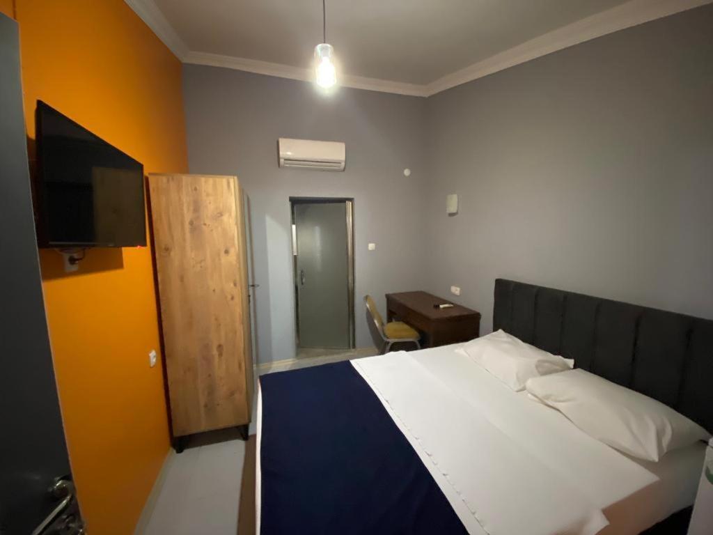 House Apartment *