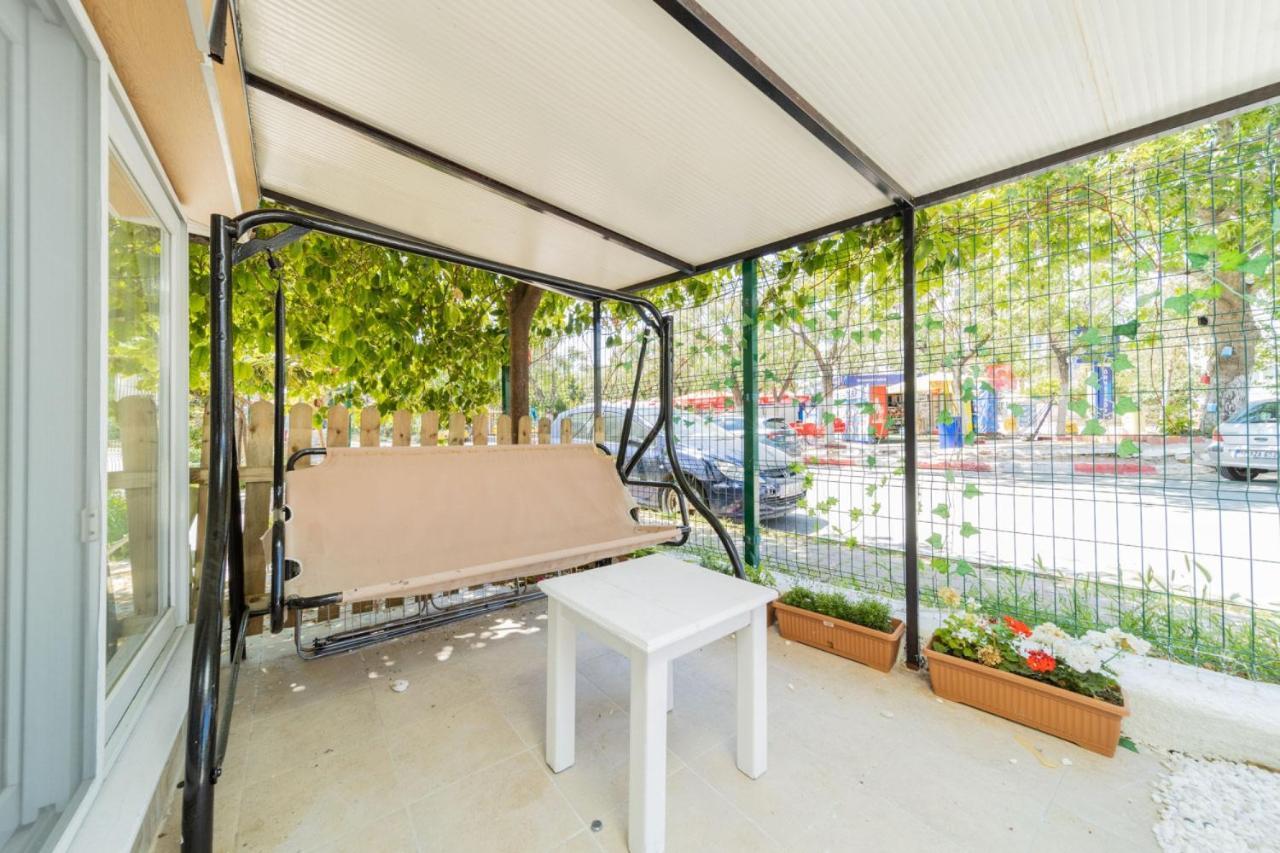 Stylish Close To The In Apartment *