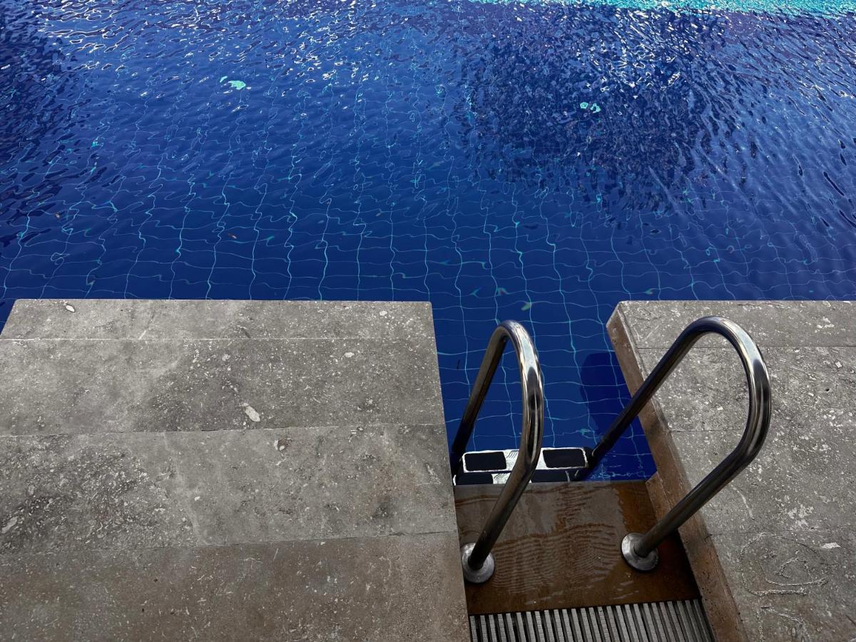 Apartment Essiz Konsept Daireden Havuza Ozel Girisli