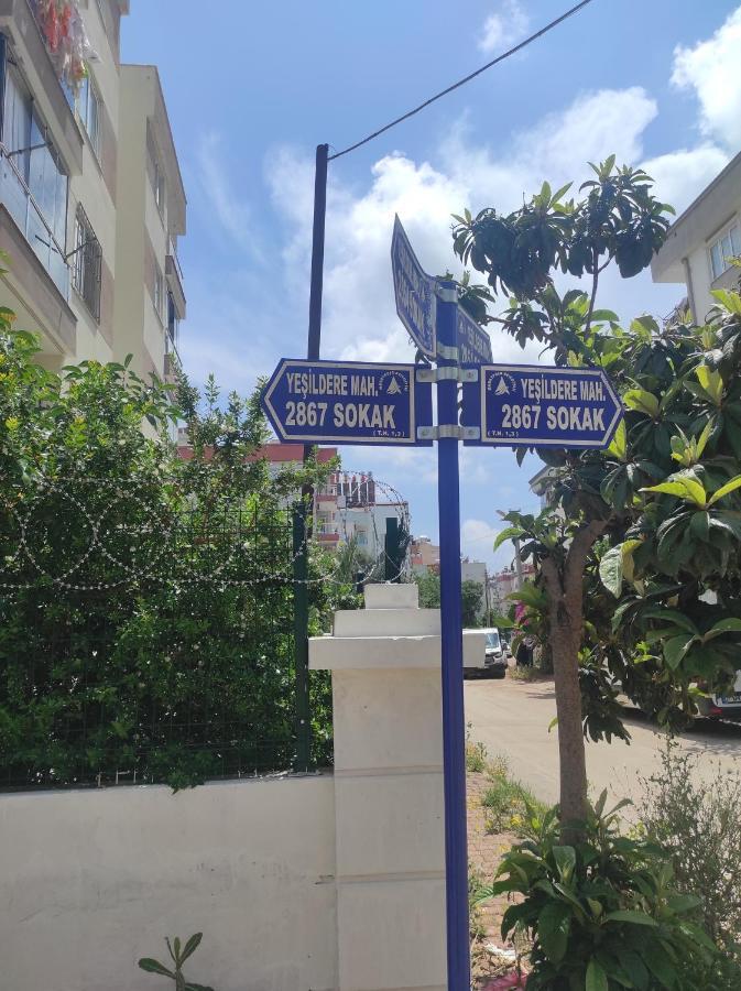 Ozkanlar Sitesi I Havuzlu Guvenlikli Site Merkezi Konum Antalya