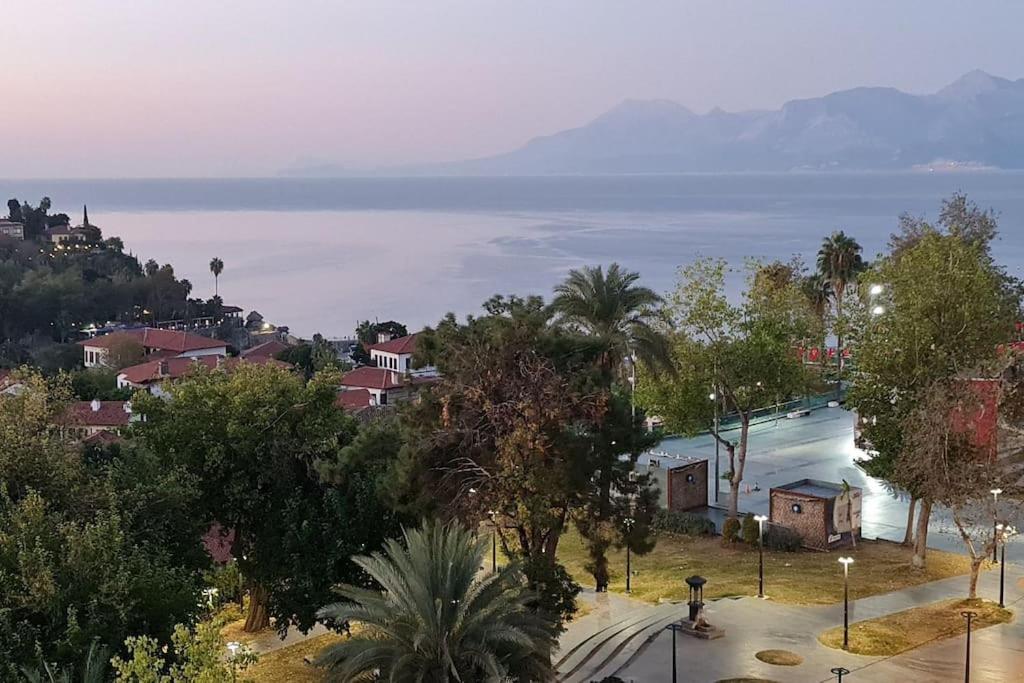 Deniz Manzarali Jakuzili Kral Dairesi Apartment *