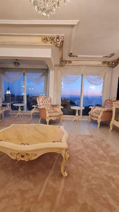 Apartment Deniz Manzarali Jakuzili Kral Dairesi Antalya