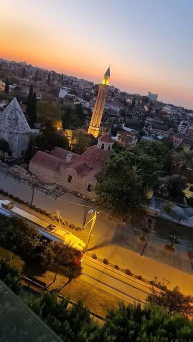 Apartment Deniz Manzarali Jakuzili Kral Dairesi *