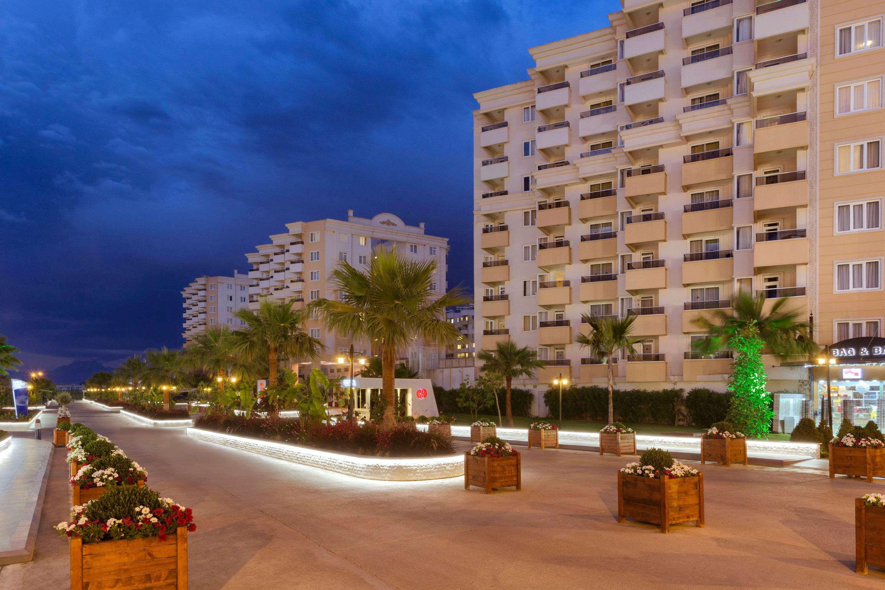 Ramada By Wyndham Lara Hotel 5*