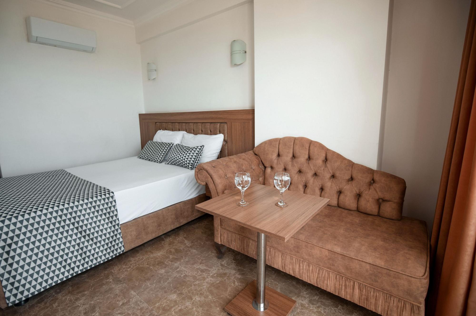Kristal 3* Antalya