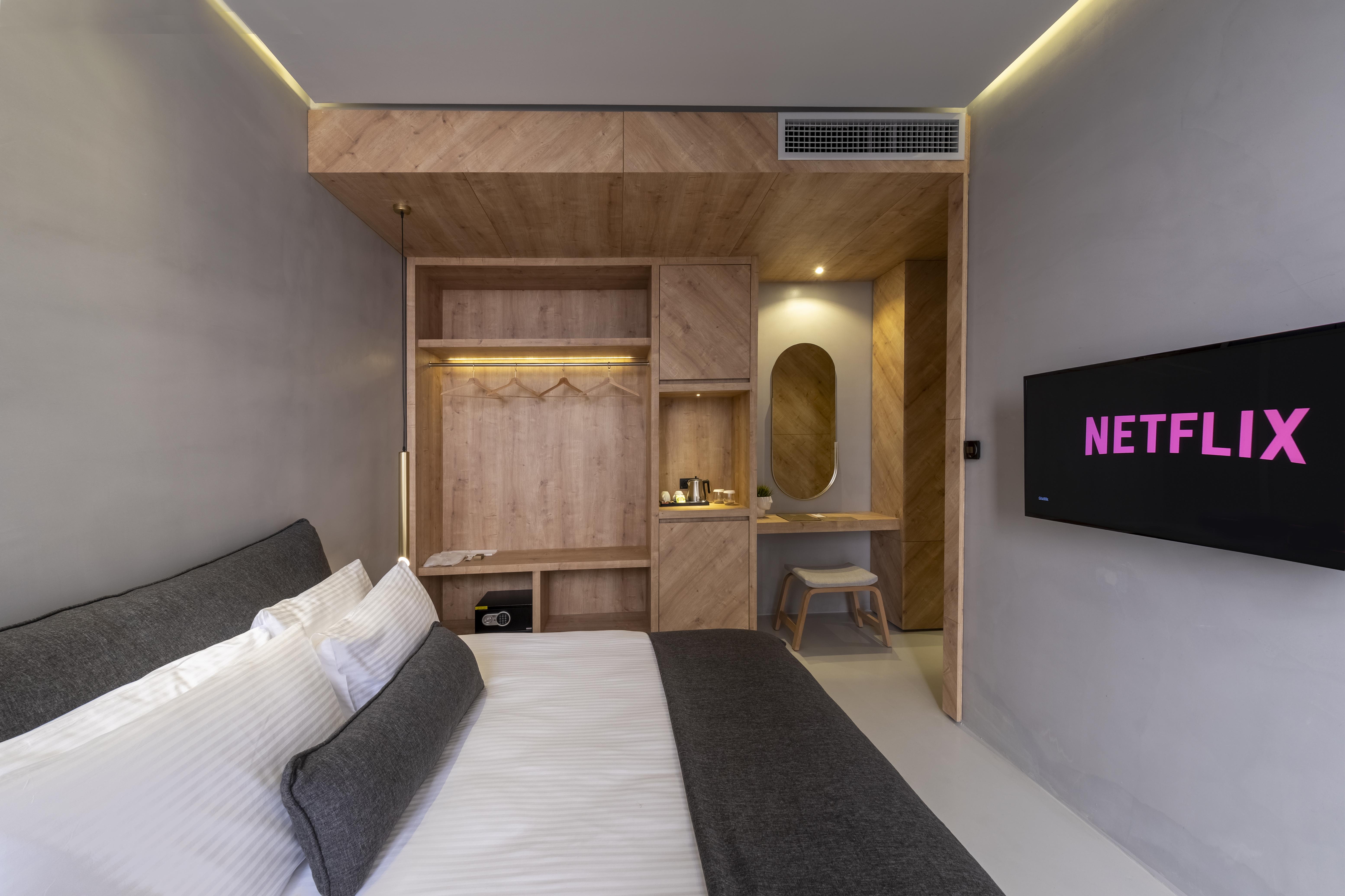 Hotel Ag 2*