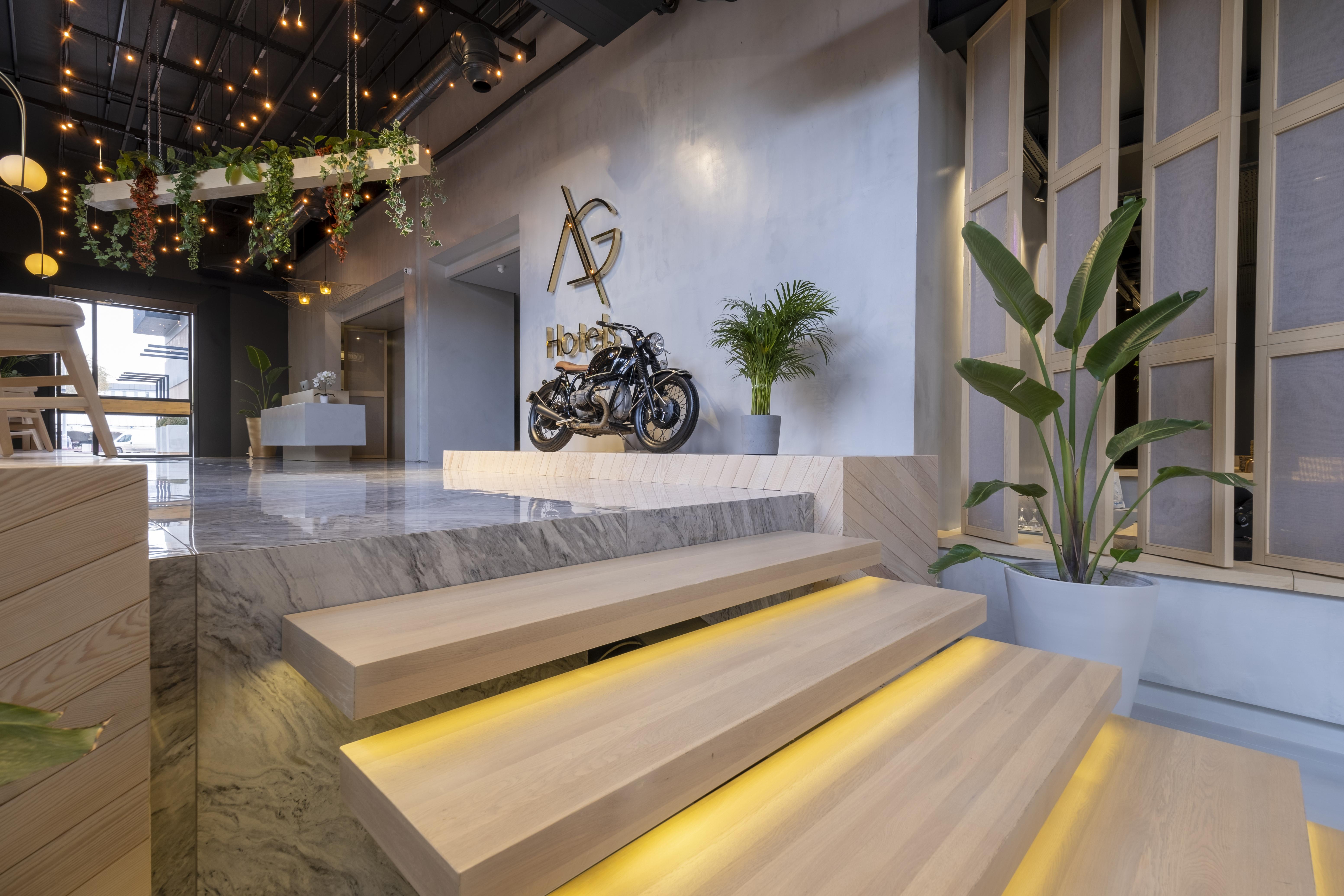 Ag Hotel