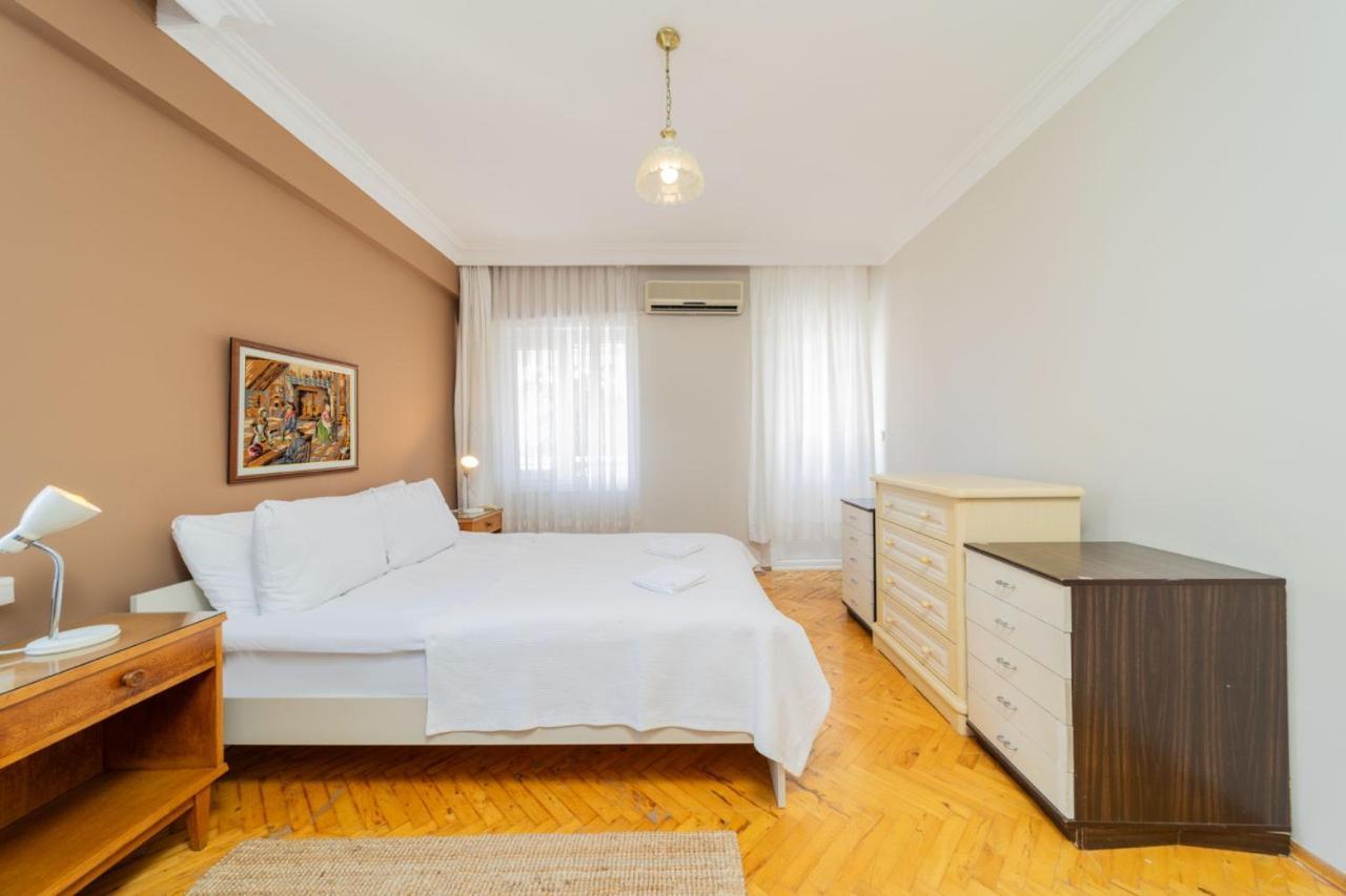 Apartment Flat W Balcony Fireplace 5 Min To Beach In