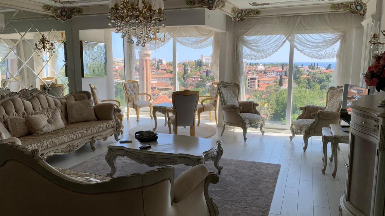 Antalya'nin Kalbinde Bueyueleyici Bir Siginak Apartment Antalya