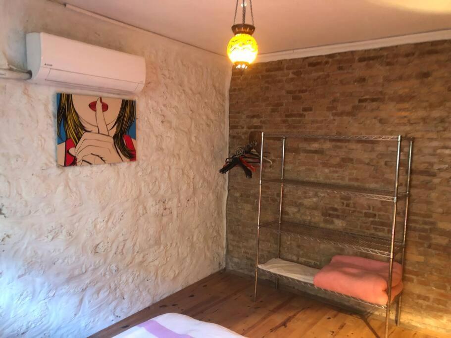 Ozzy Homes Apartment *