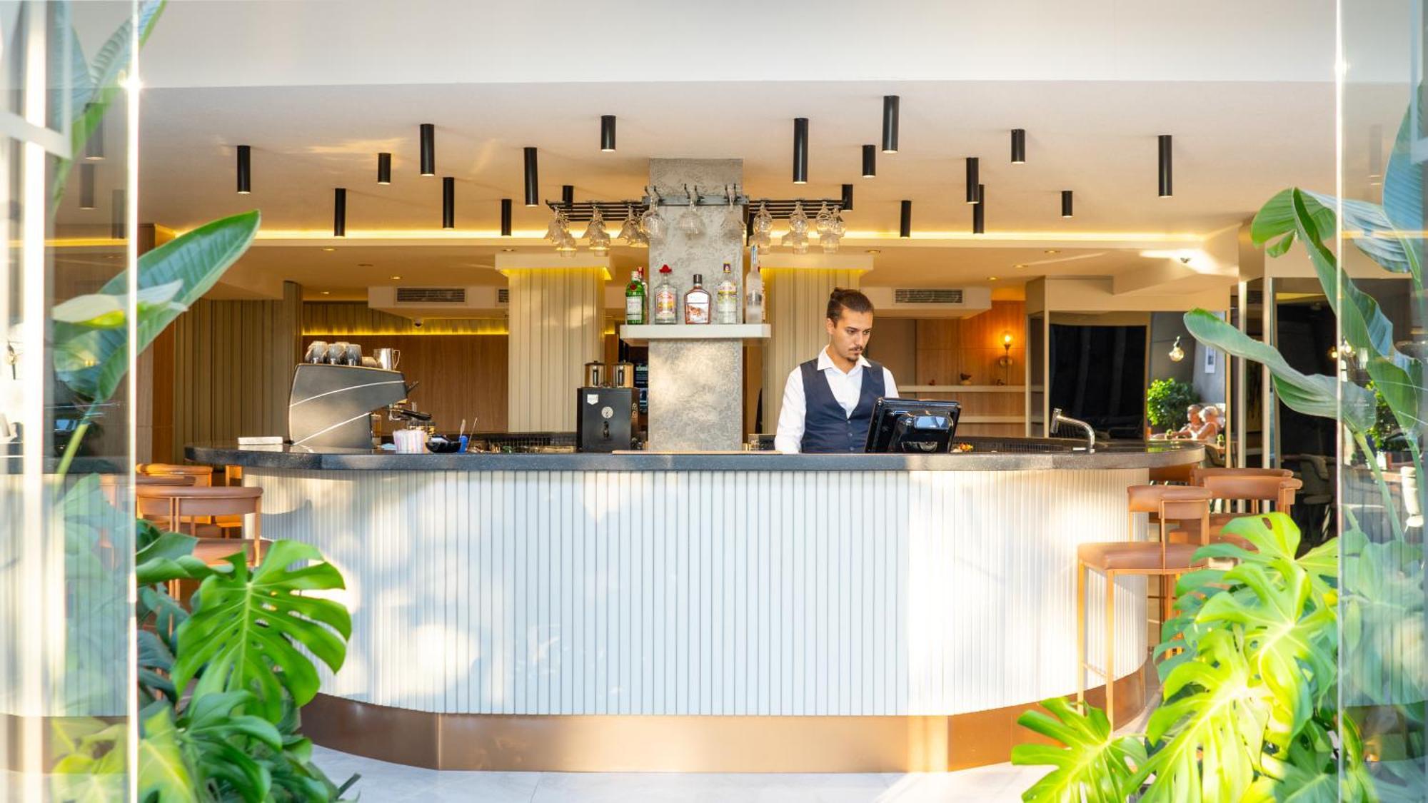 Lara Vista Suits & Spa Otel *