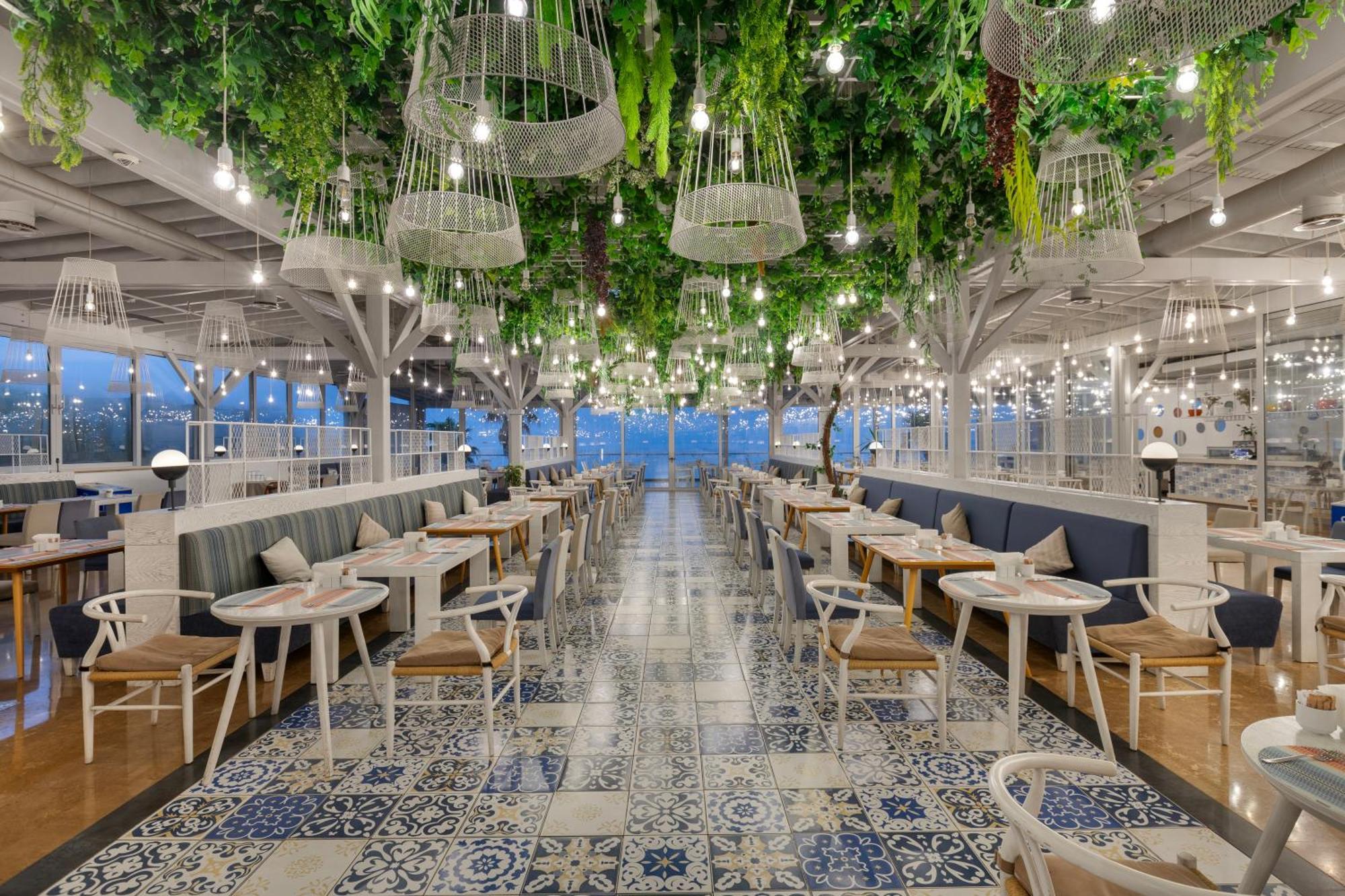 Ramada Plaza Hotel Antalya