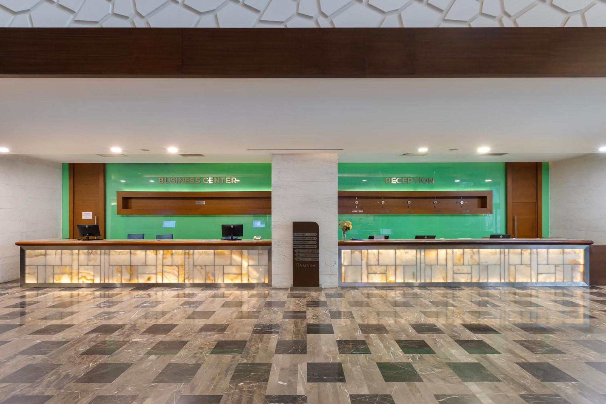 Hotel Ramada Plaza Antalya