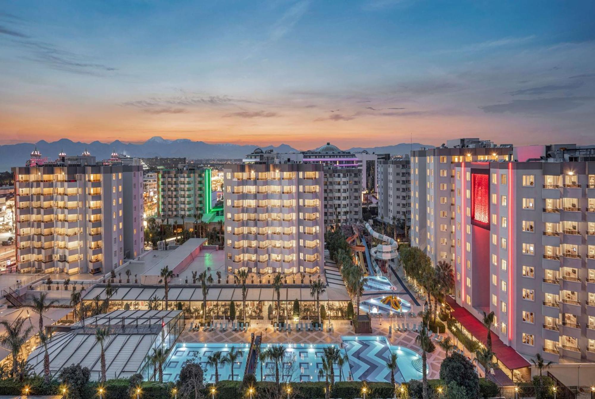 Ramada By Wyndham Lara Antalya