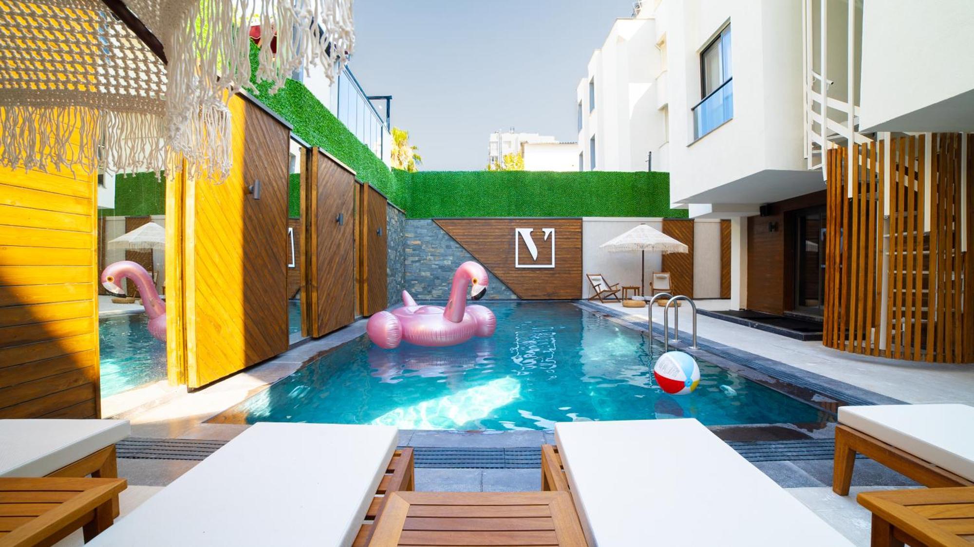 Lara Vista Suits & Spa Otel