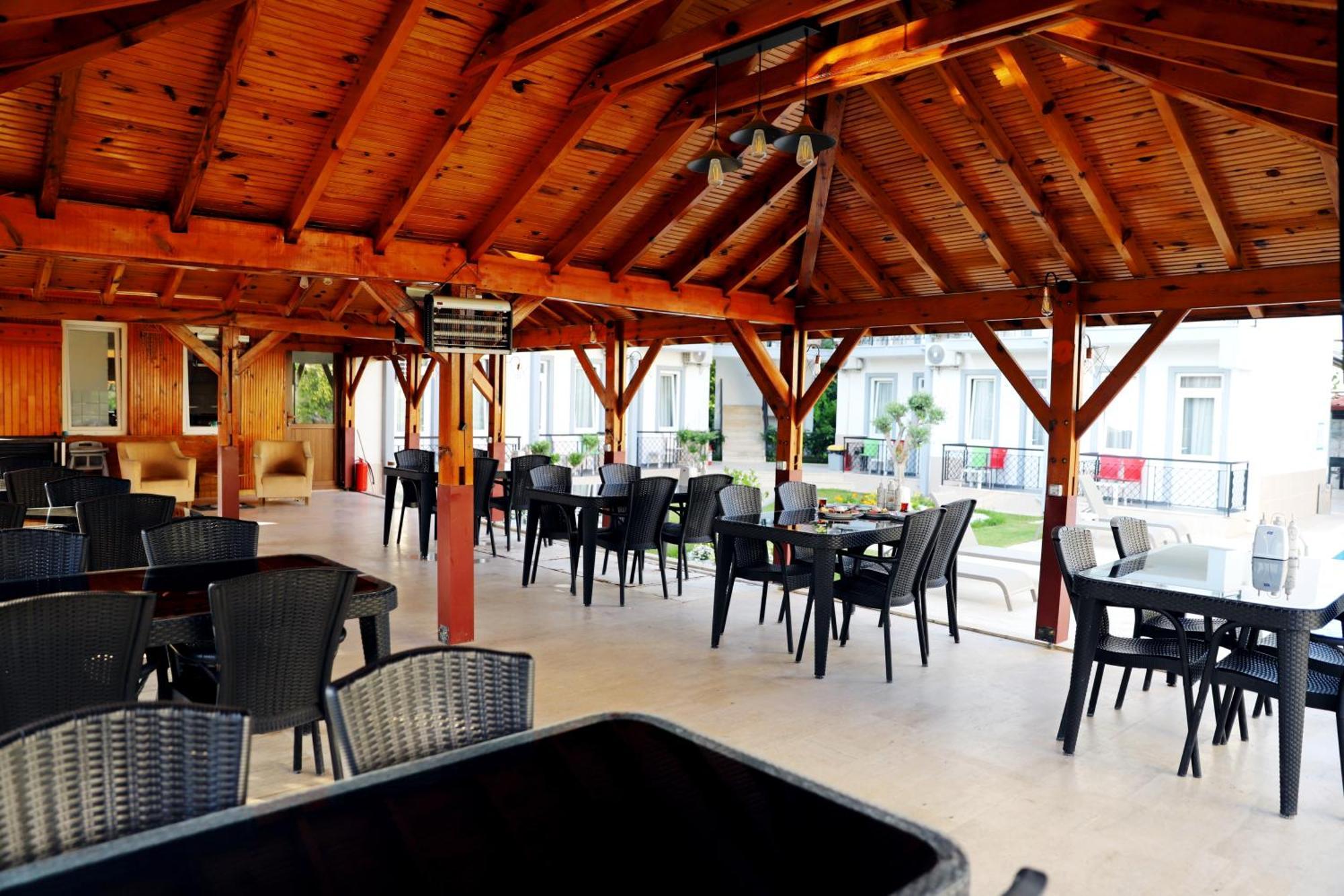 Akin And Aparthotel *