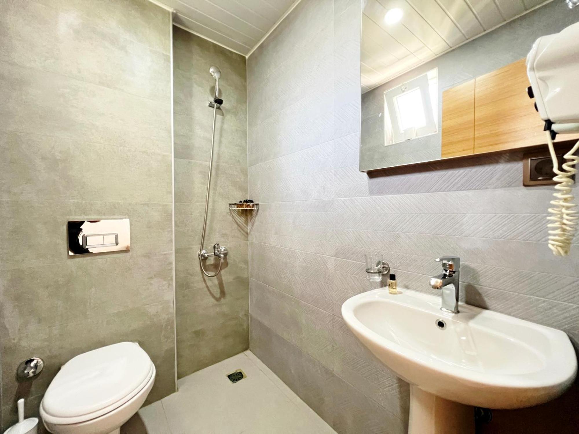 Akin And Aparthotel *