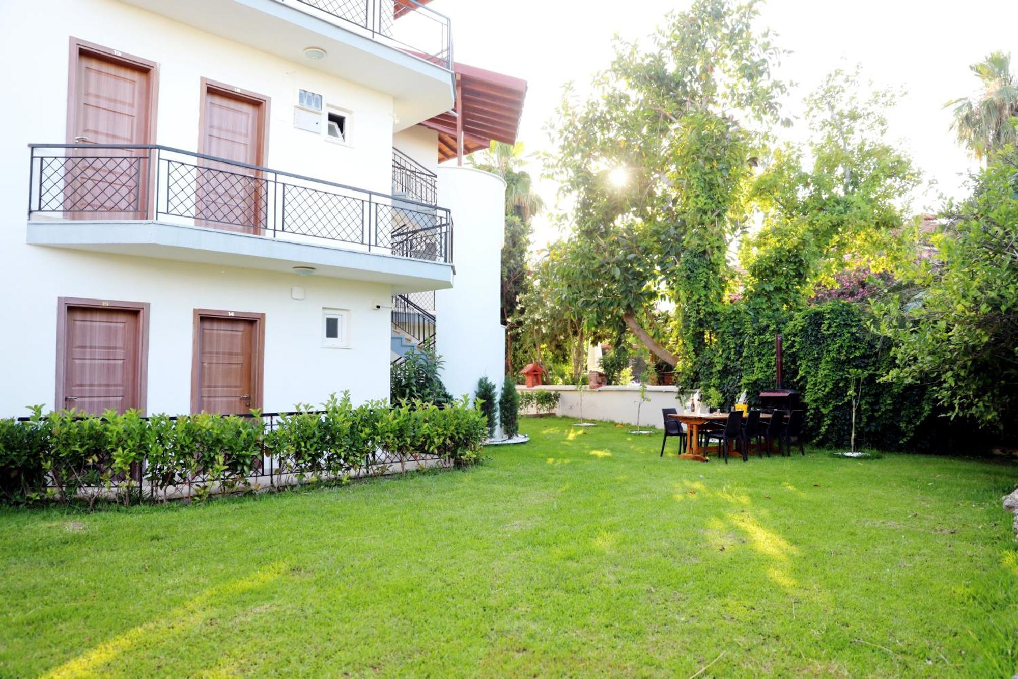 Aparthotel Akin And